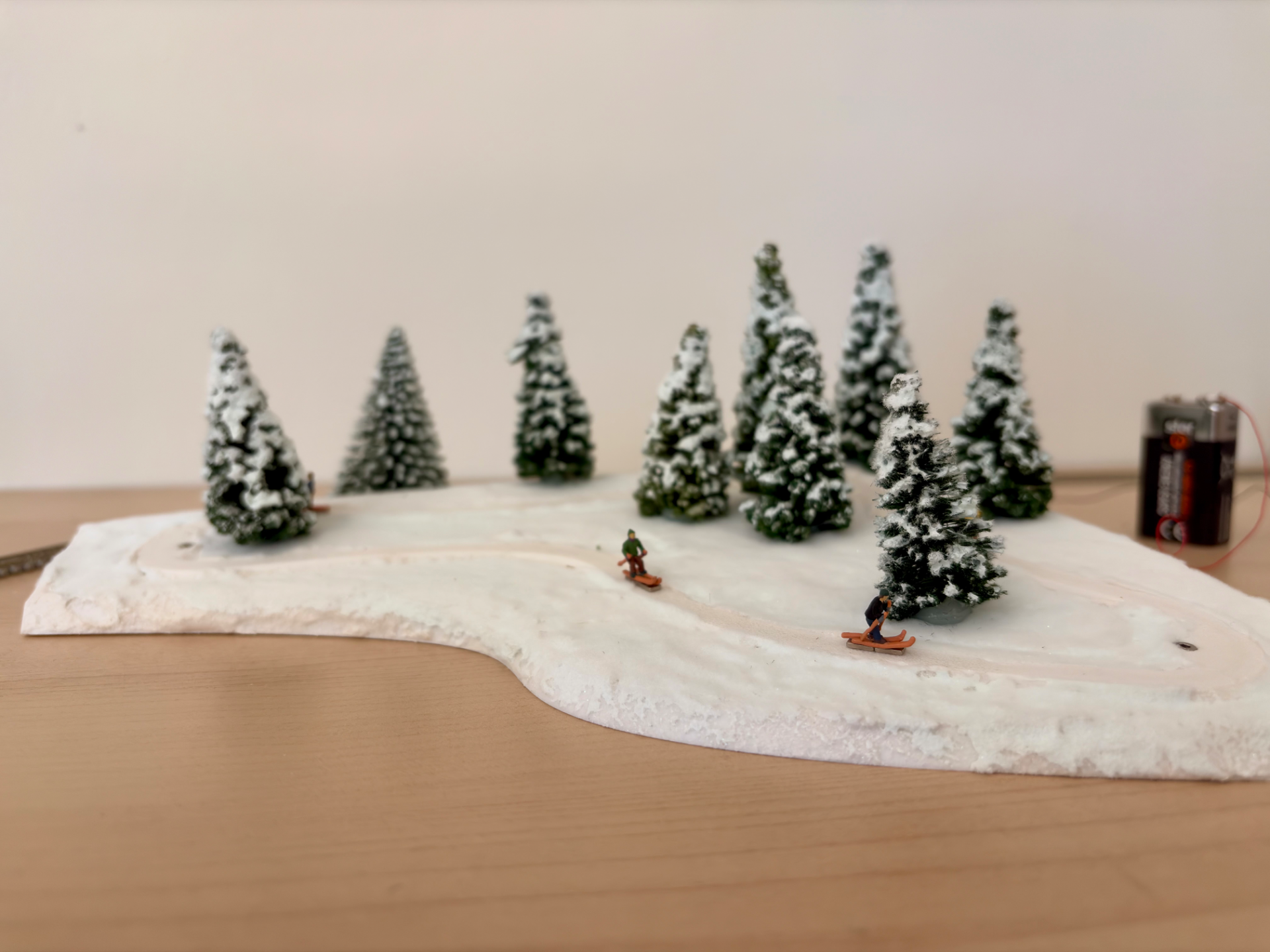 Winterdiorama Loipe Spur N