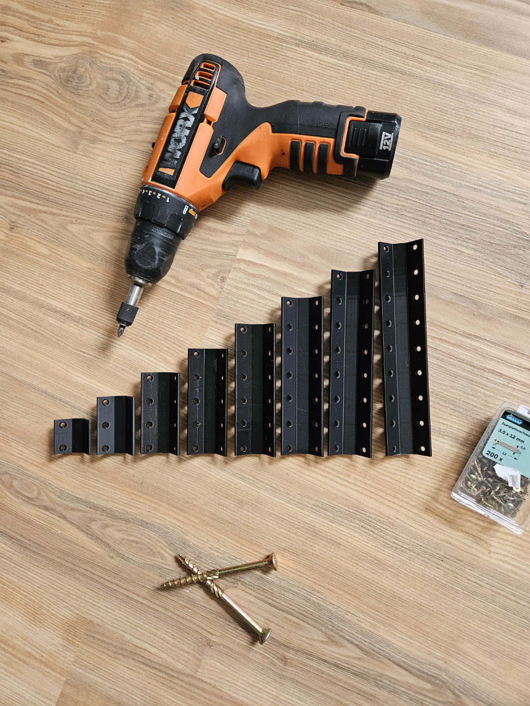 Angles (different lengths (30 - 170 mm, 90 degree)