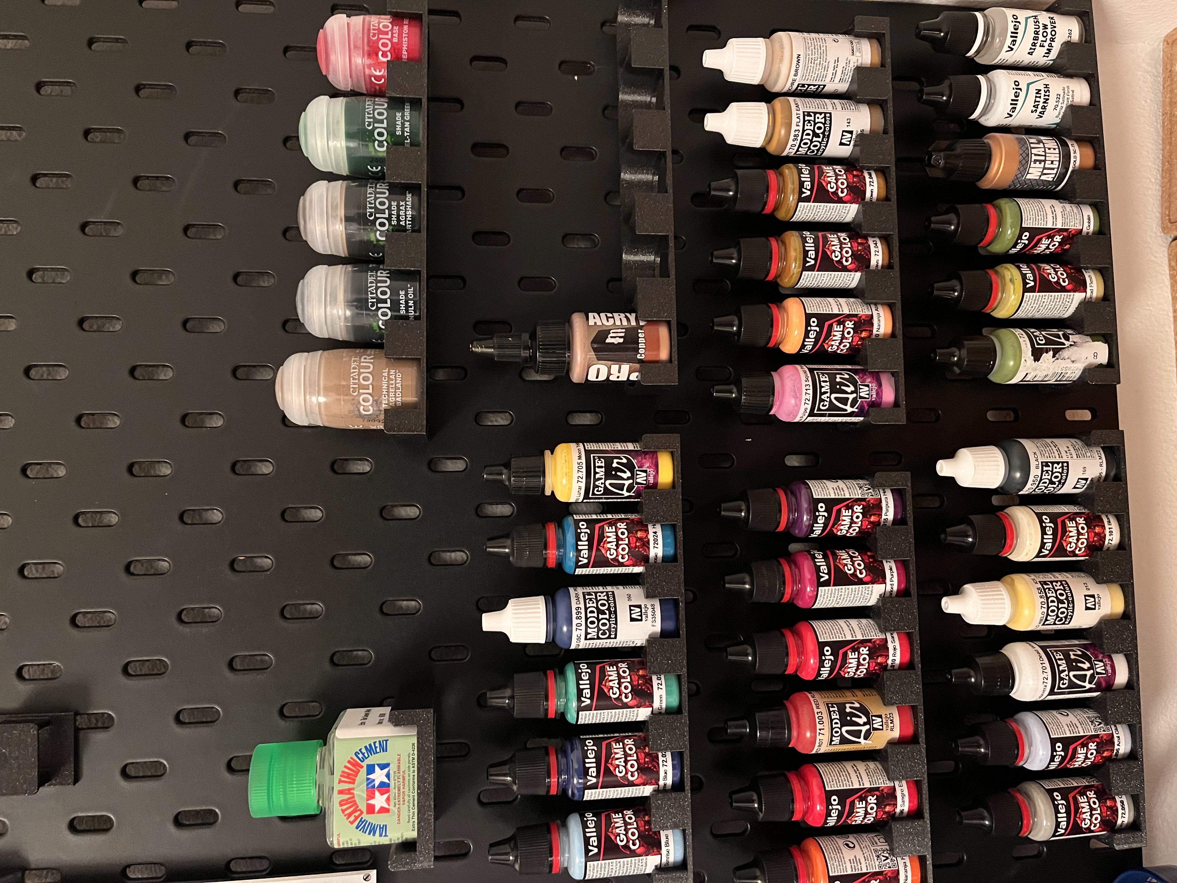 Skadis / Skådis - miniature paint holder (Vallejo / Citadel / Pro Acryl)