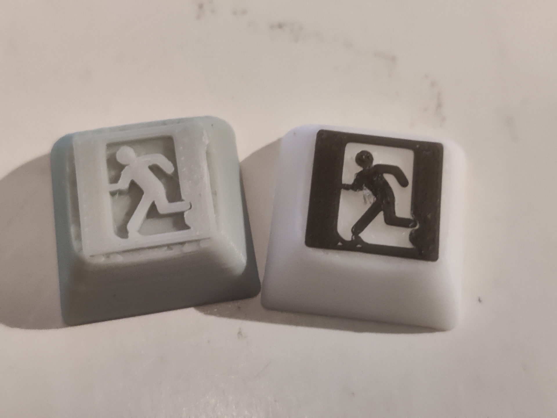 Escape keycap exit sign - DSA profile
