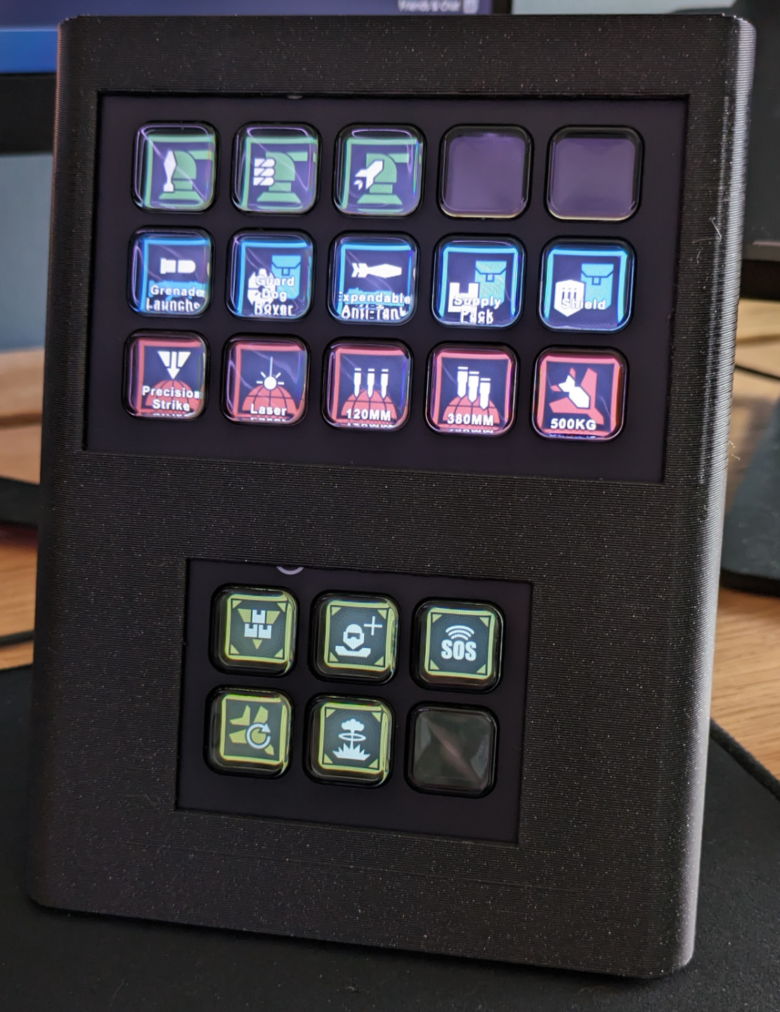 Stream Deck Mk2 + Stream Deck Mini Stand