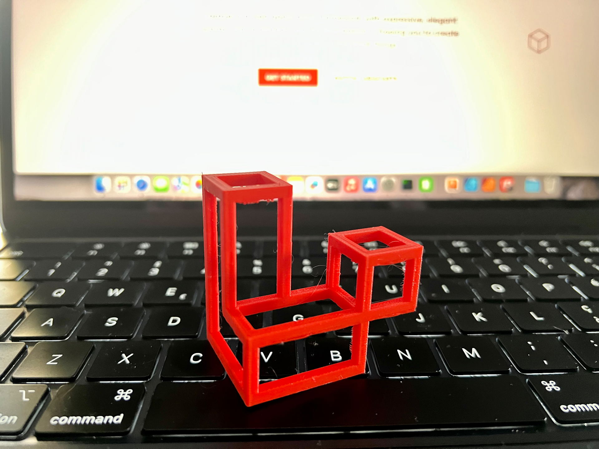 3D Laravel Logo