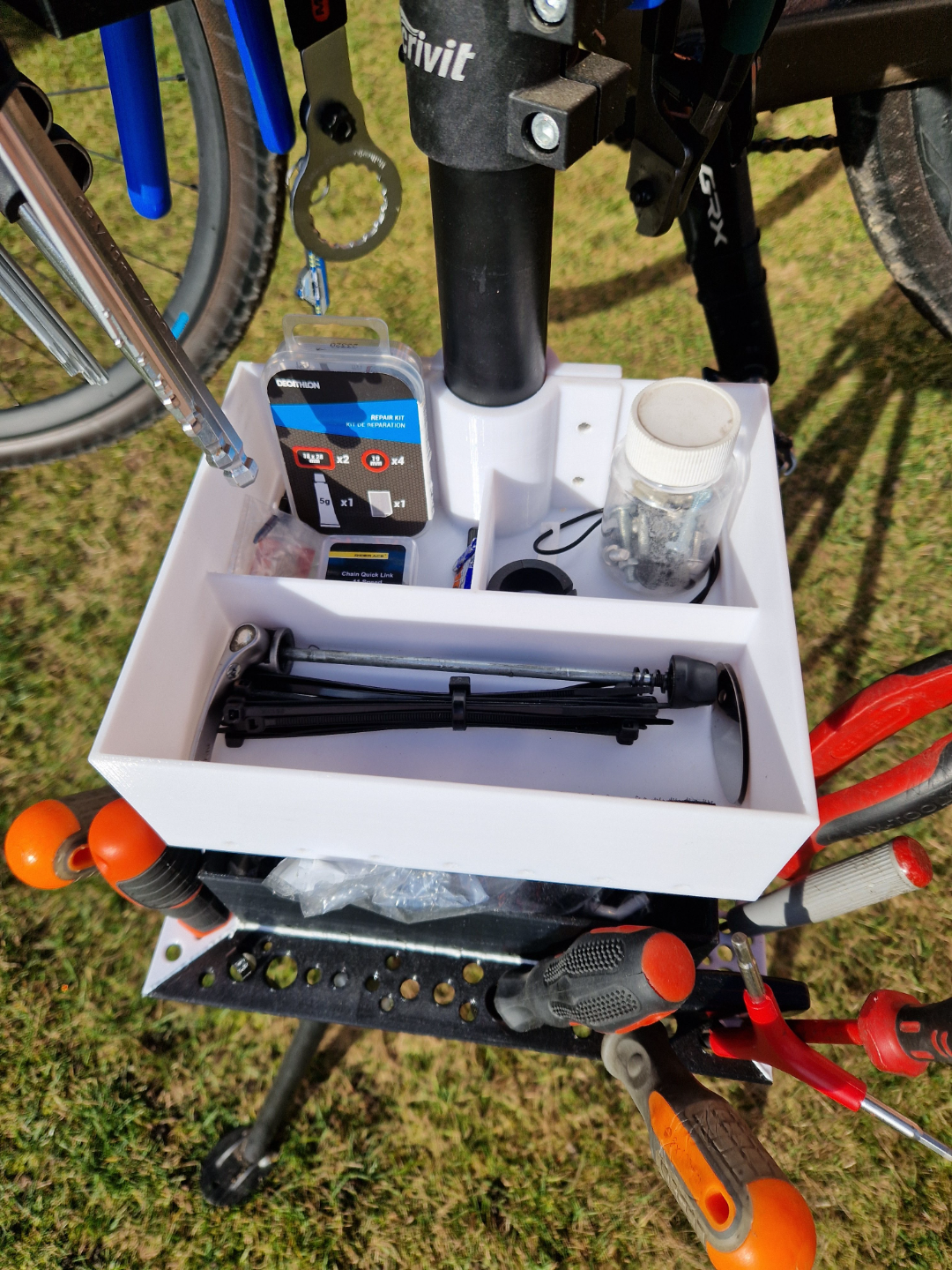 Storage tray for bike stand, Lidl - Crivit