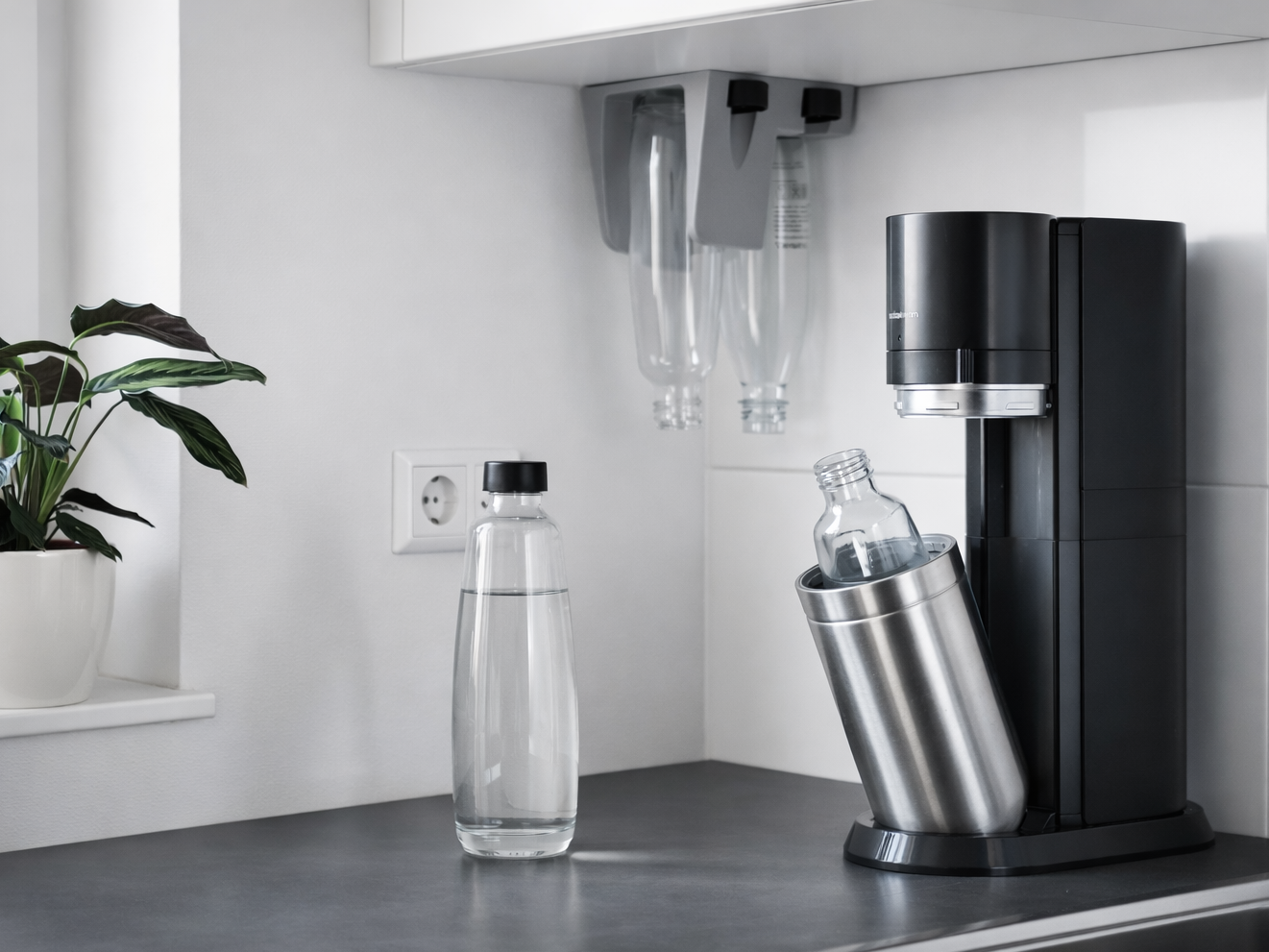 Modular Bottle Holder System for SodaStream DUO