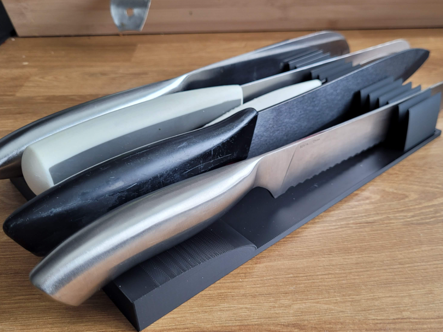 Kitchen knife stand