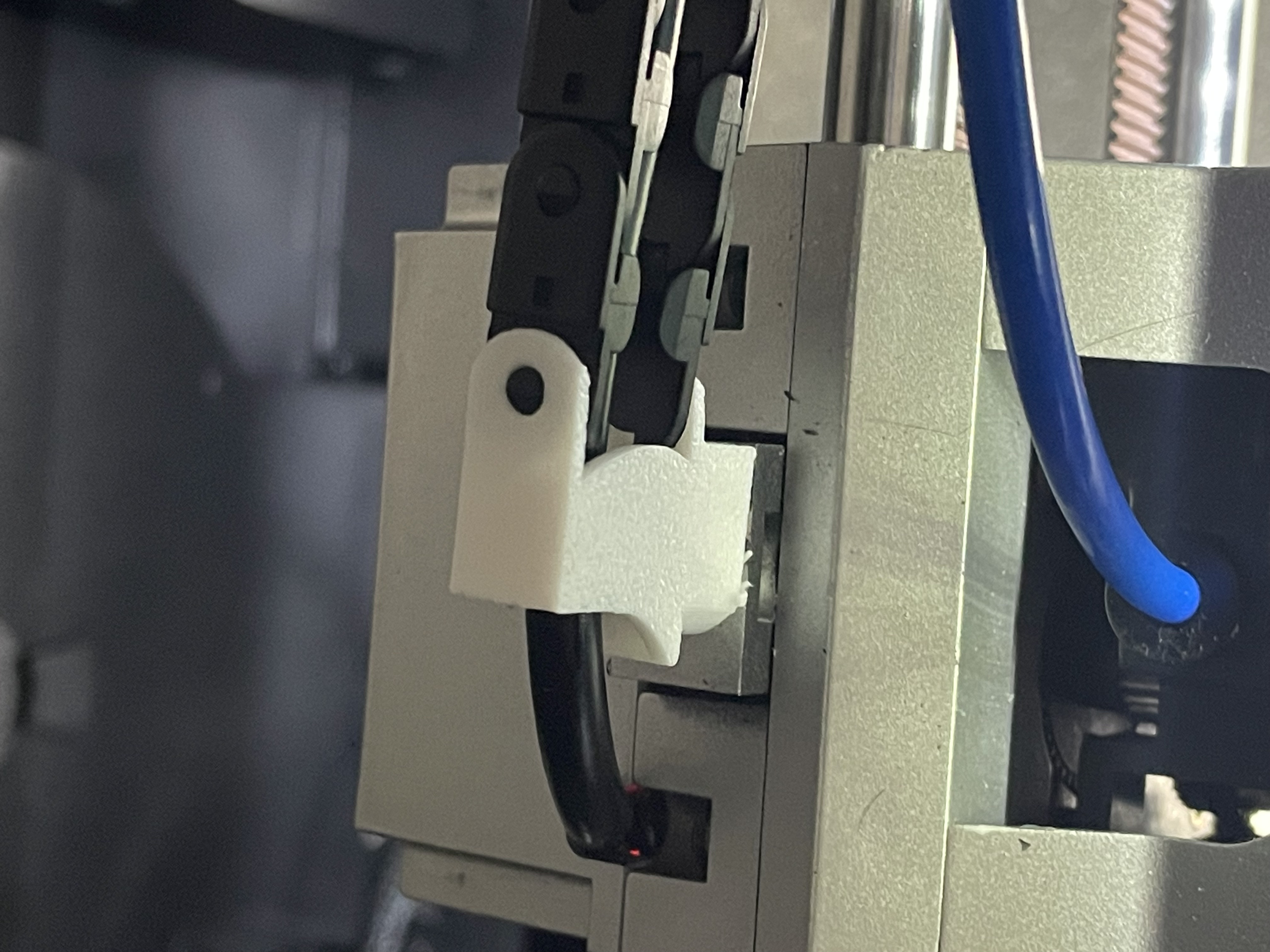 Qidi X Max 3 Drag Chain Connector