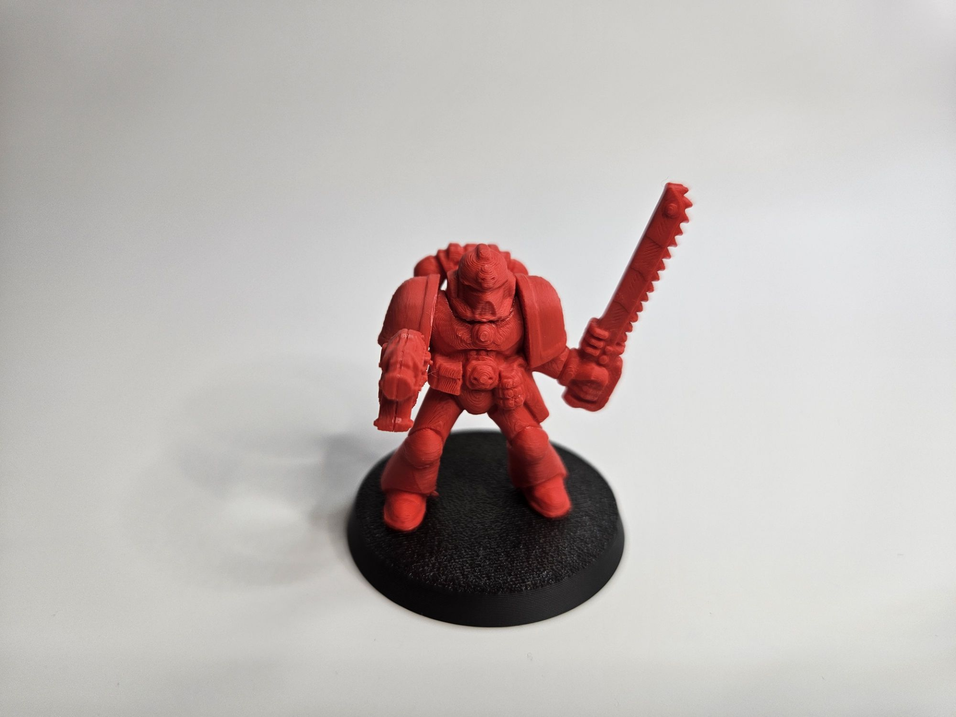 Retro Space Marine with Sword - Cut, no Supports