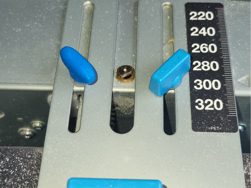 Konica Minolta AccurioPress C4080 Flügelschraube