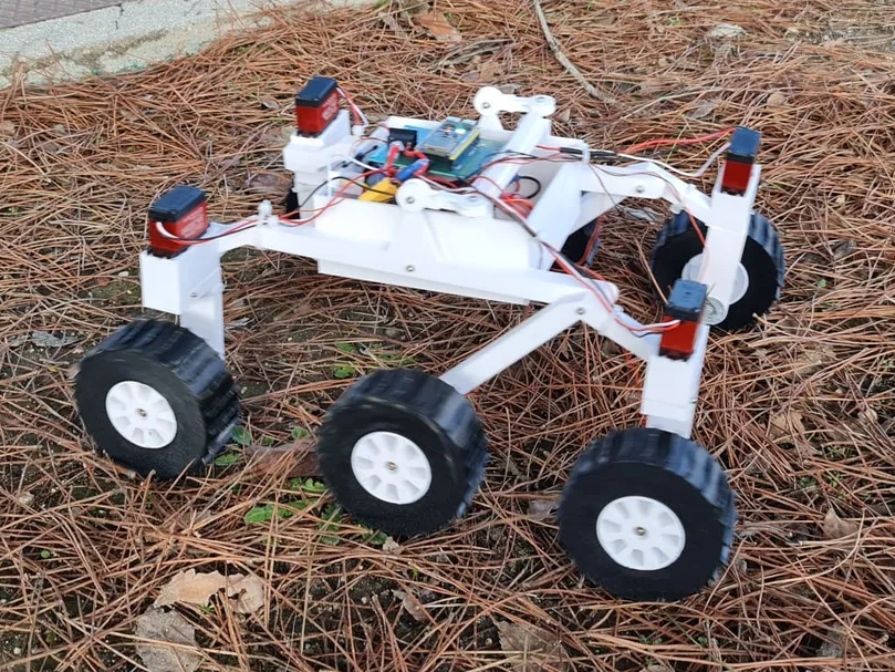 Papaya Pathfinder - ESP32 Rocker-Bogie Mars Rover