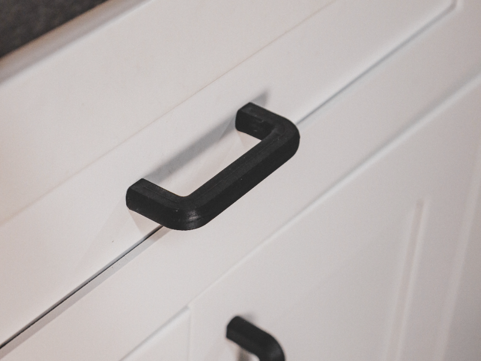 Minimalist Cabinet Pull Handle – 76 mm