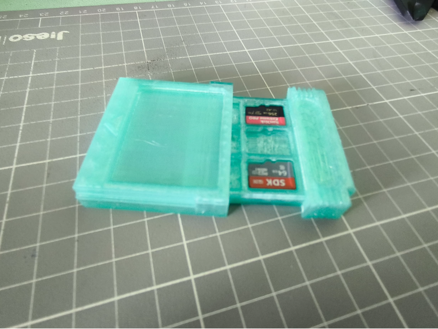 Nintendo Gameboy cartridge SD Card Holder