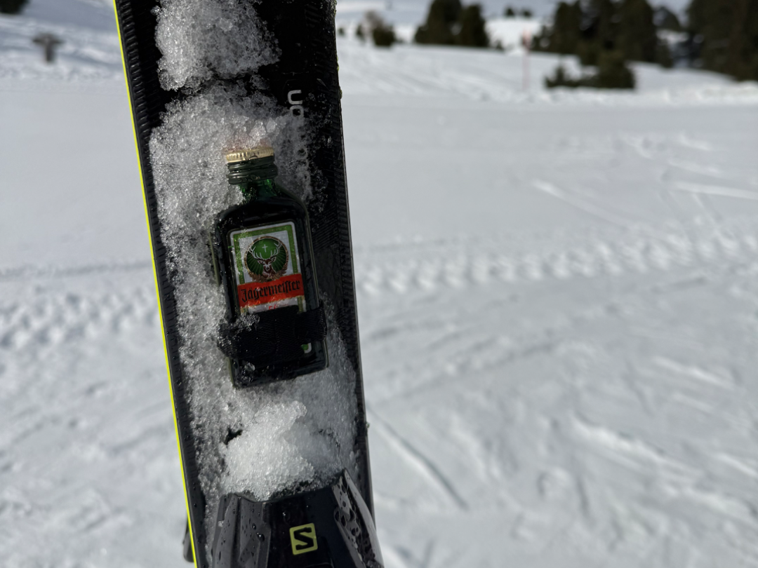 Mini Jagermeister holder Ski - Snowboard  shot 0.2