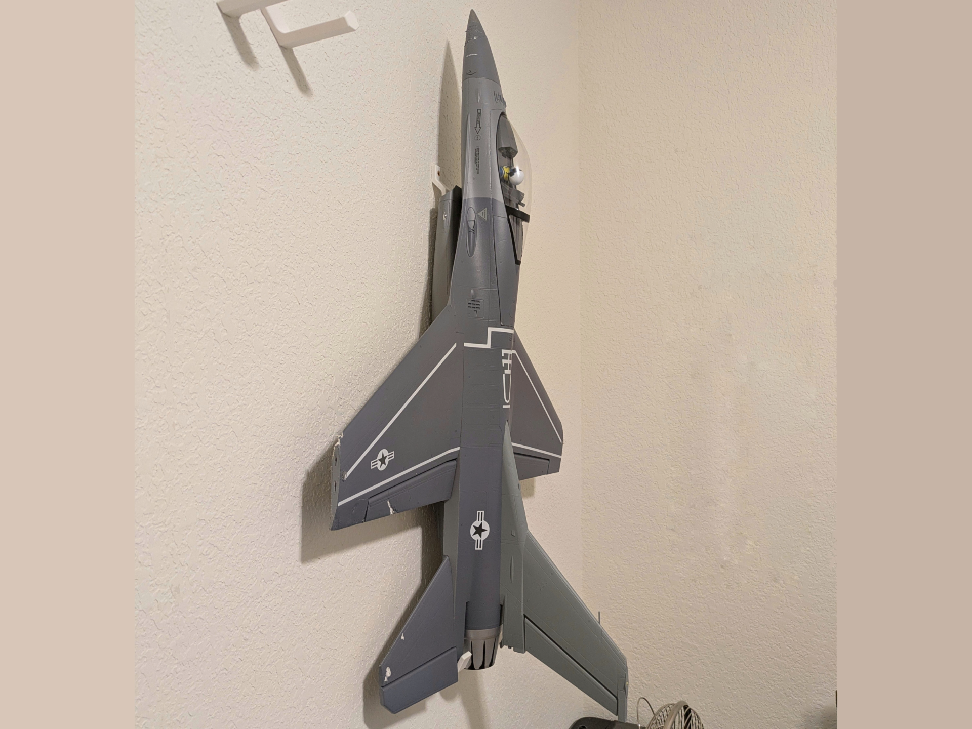 FMS 64mm F16 Wall Mount - Gear Off