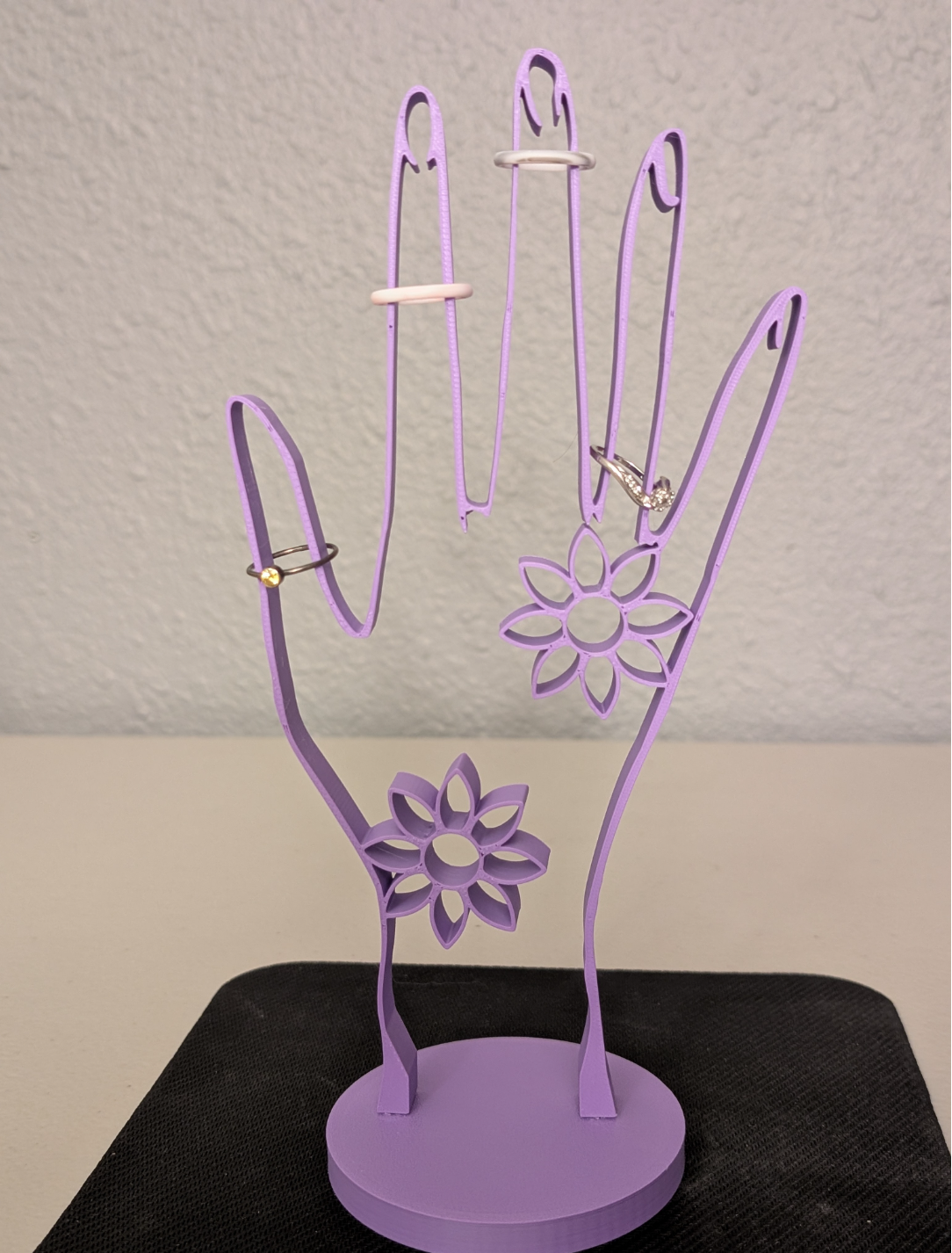 Hand_Jewelry_Stand_V1