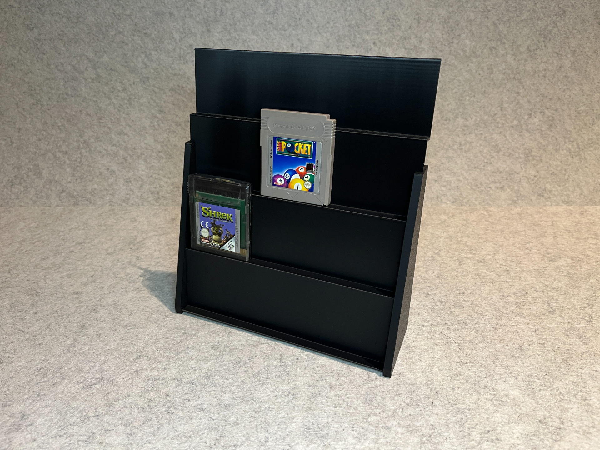 Display games holder for Gameboy cartridges