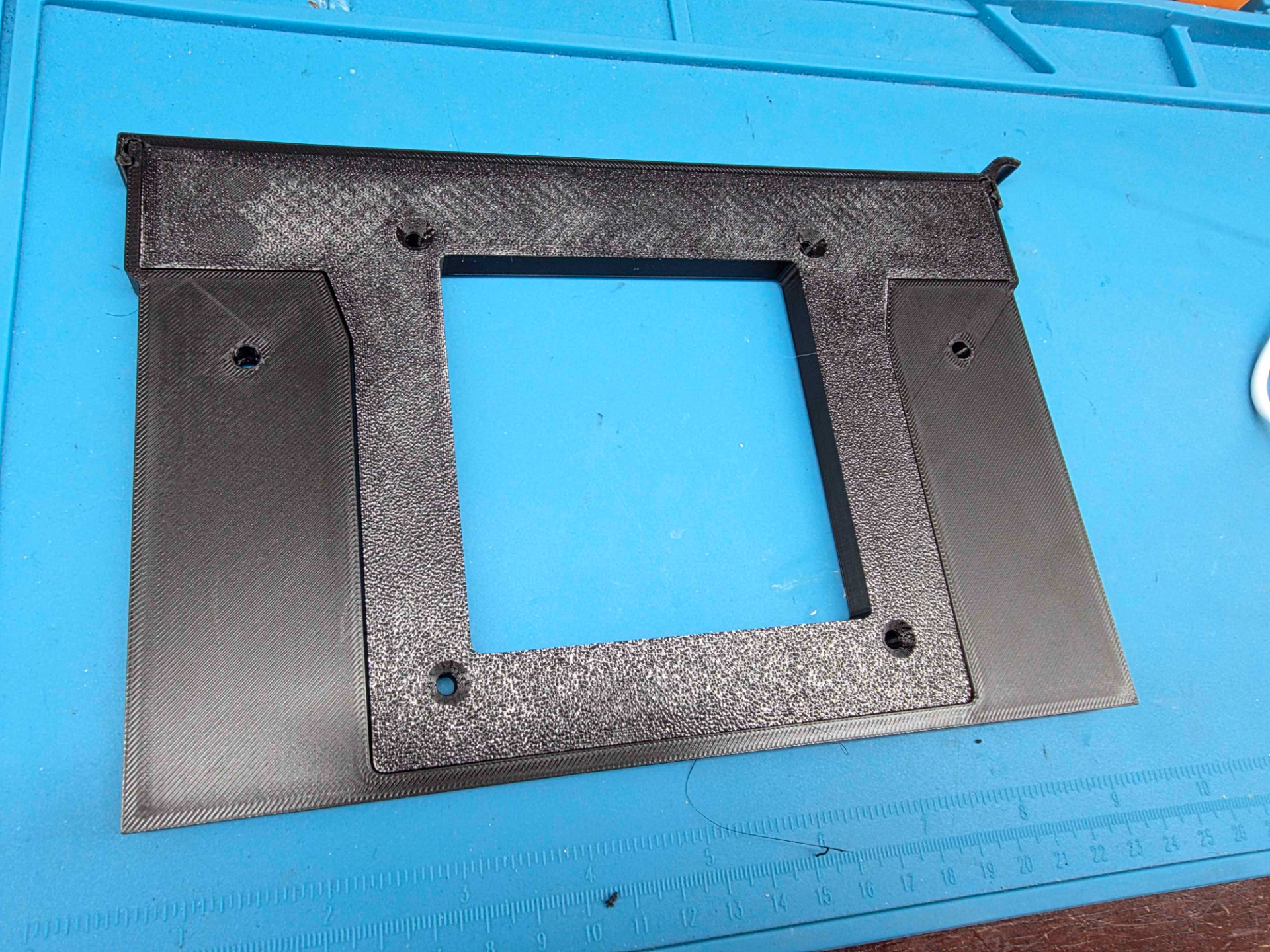 [VESA 100x100] French Cleat Flush Wall Mount