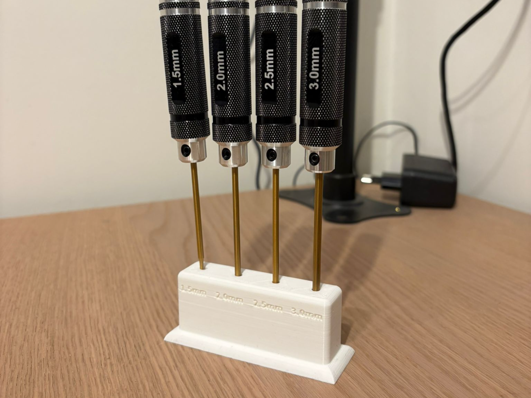 Compact 3D-Printed Hex Screwdriver Holder