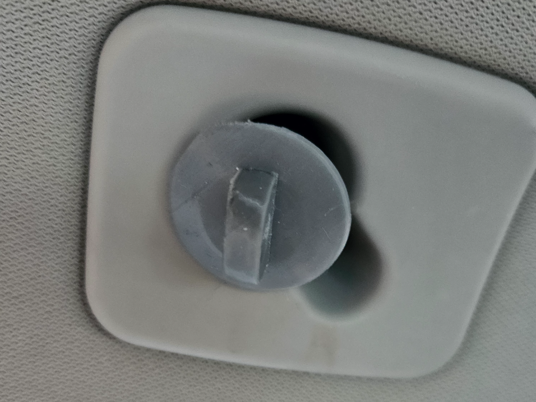 ford dog net fastner