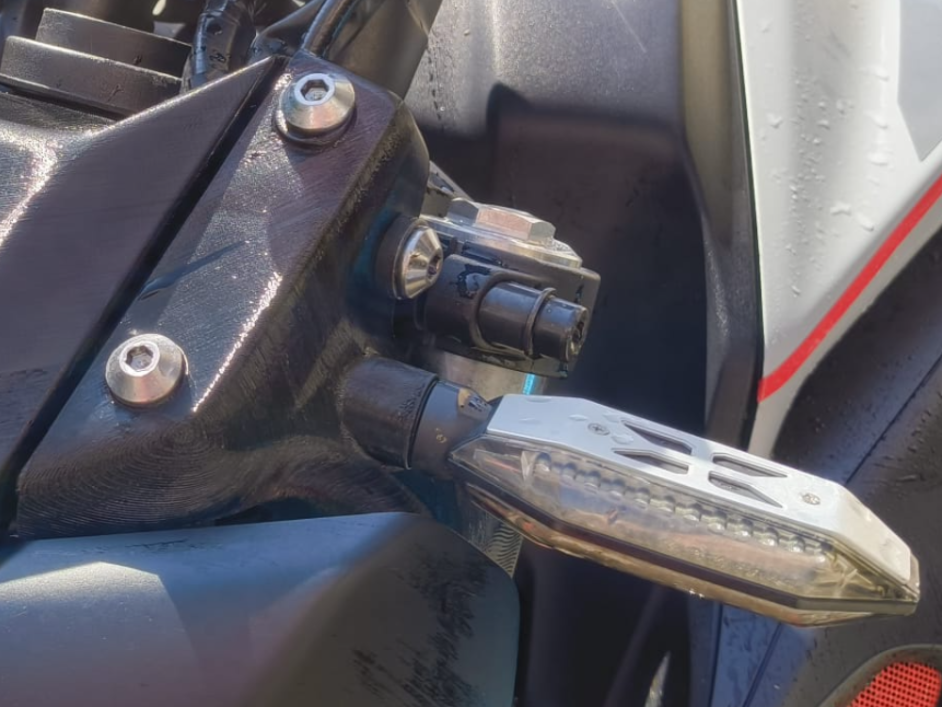 MT-07 2019 Turn Signal Stay Relocation