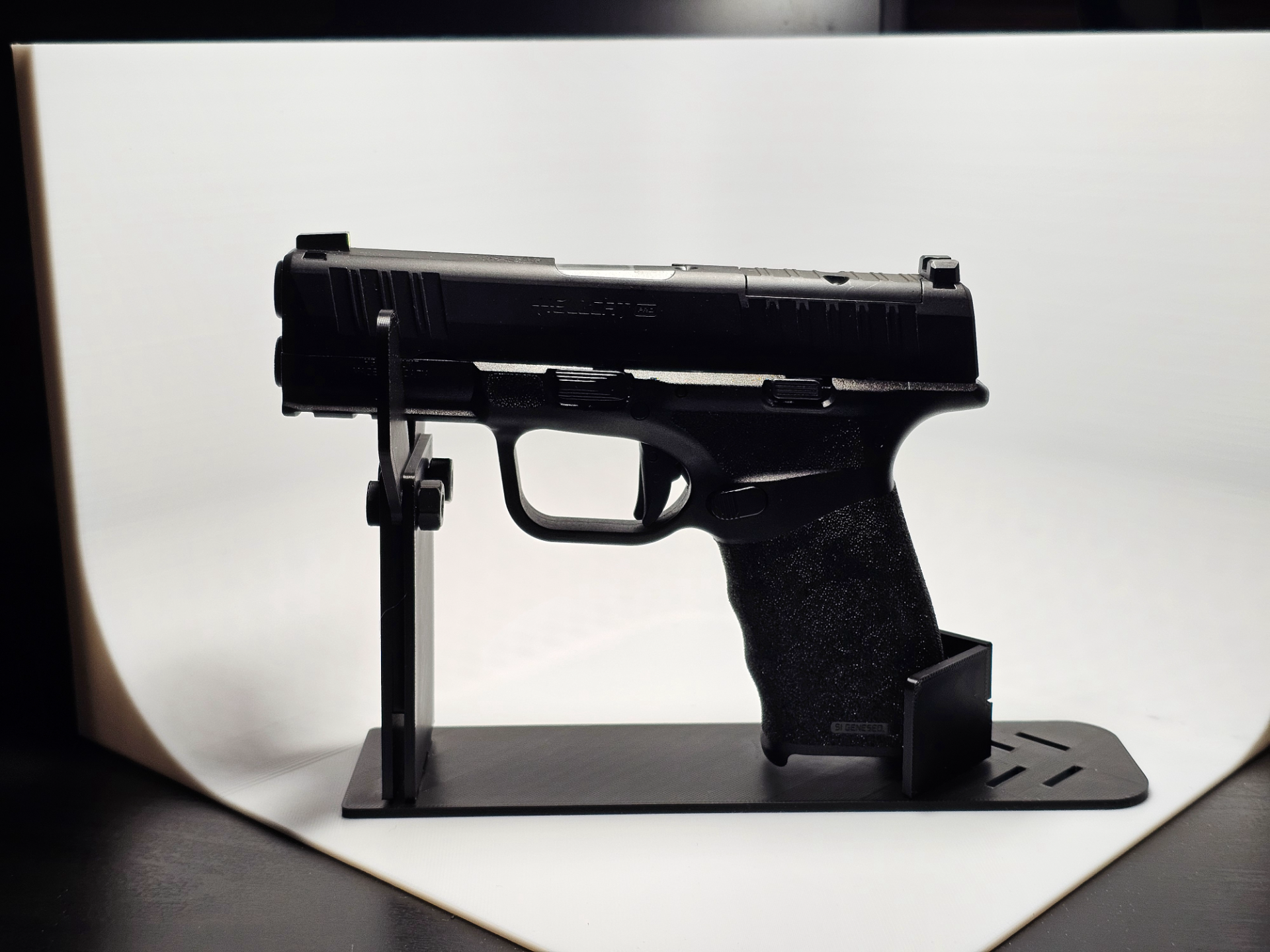 Simple Adjustable Handgun Stand