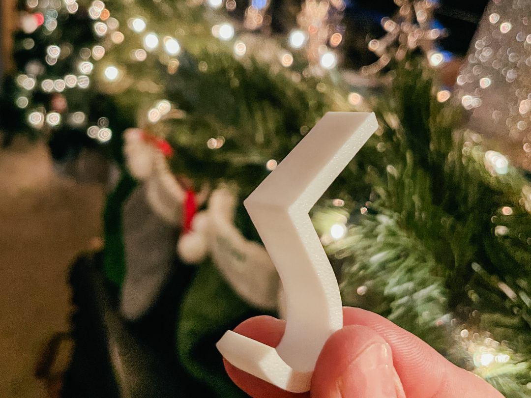 Mantle Garland Hanger