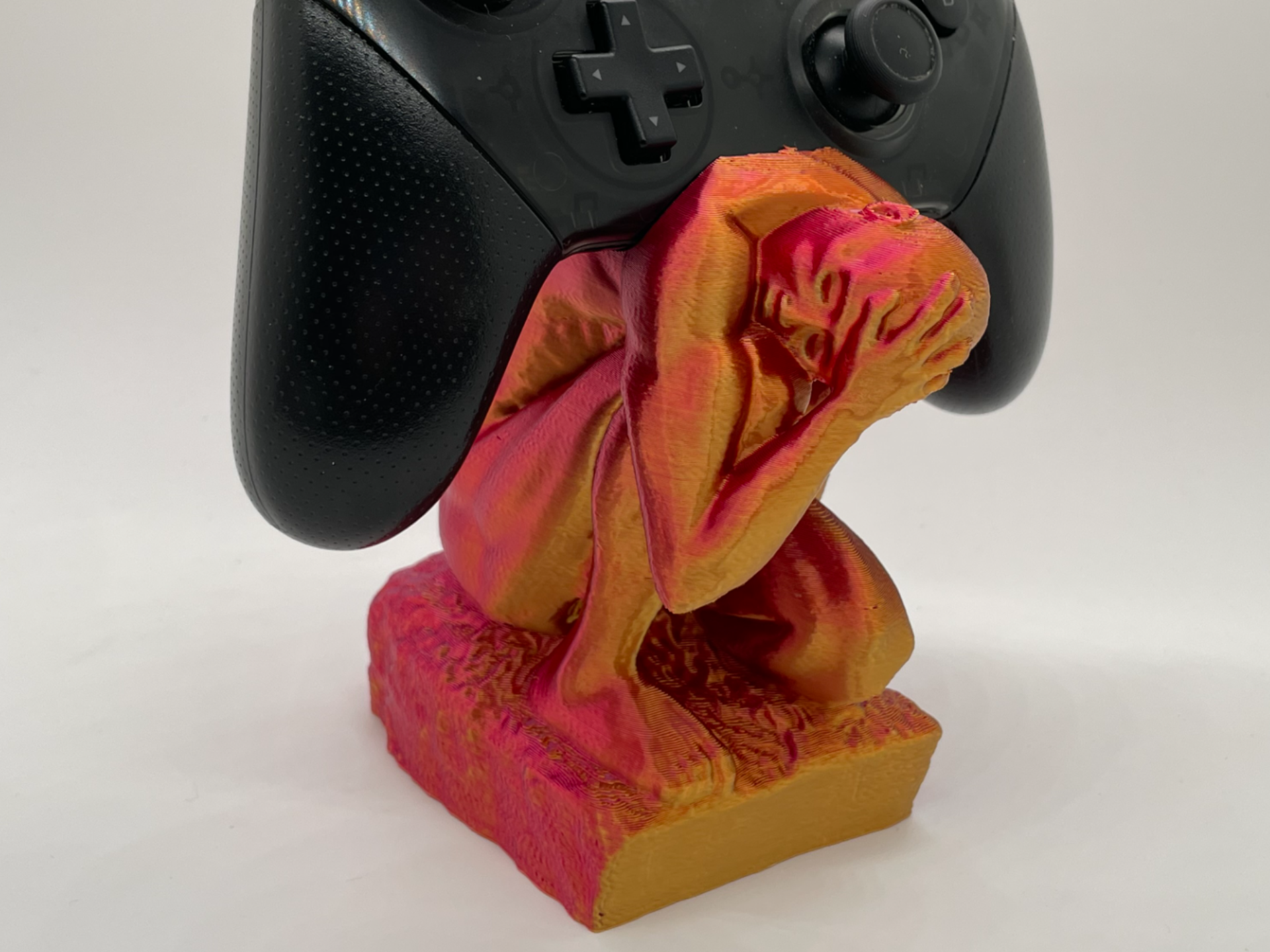 Switch Pro Controller stand kneeling man statue