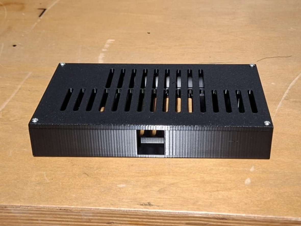 PCB case for ESP32 8 relais PCB