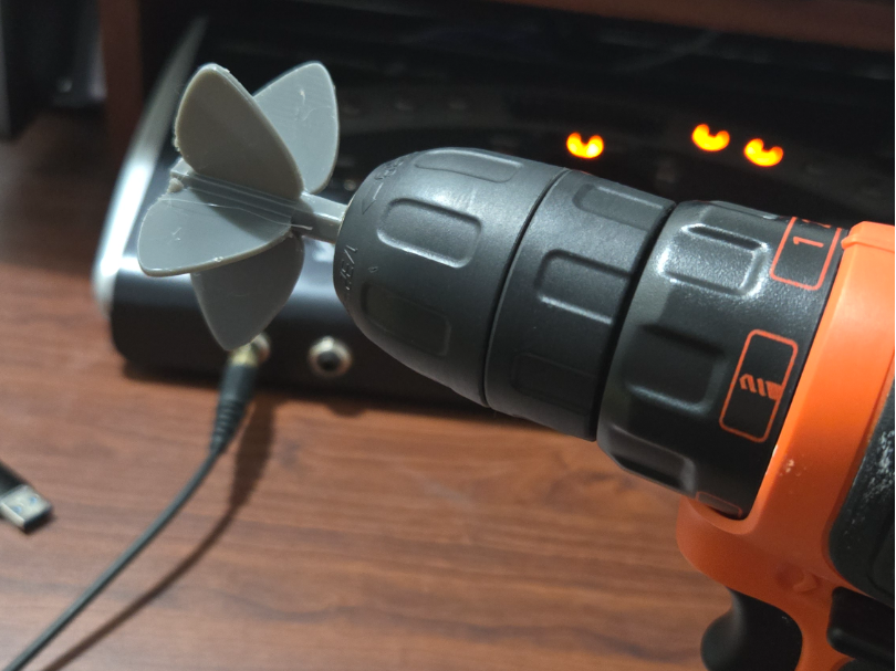 Guitarpick drill bit