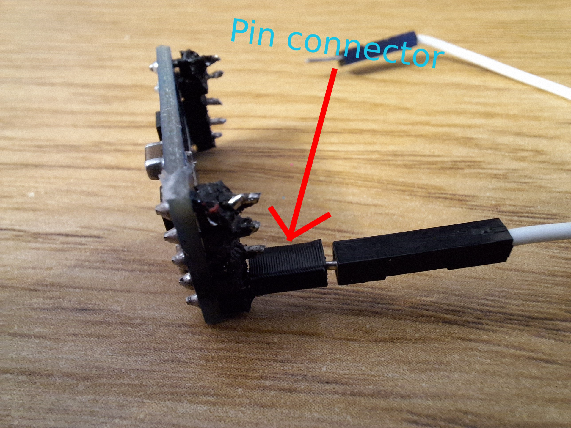 Strong pin connector