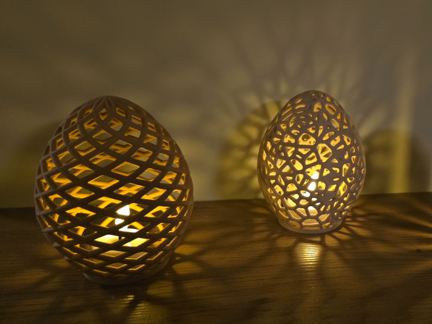 Easter eggs for LED-tea lights