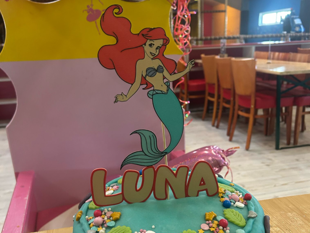 ARIEL Caketopper