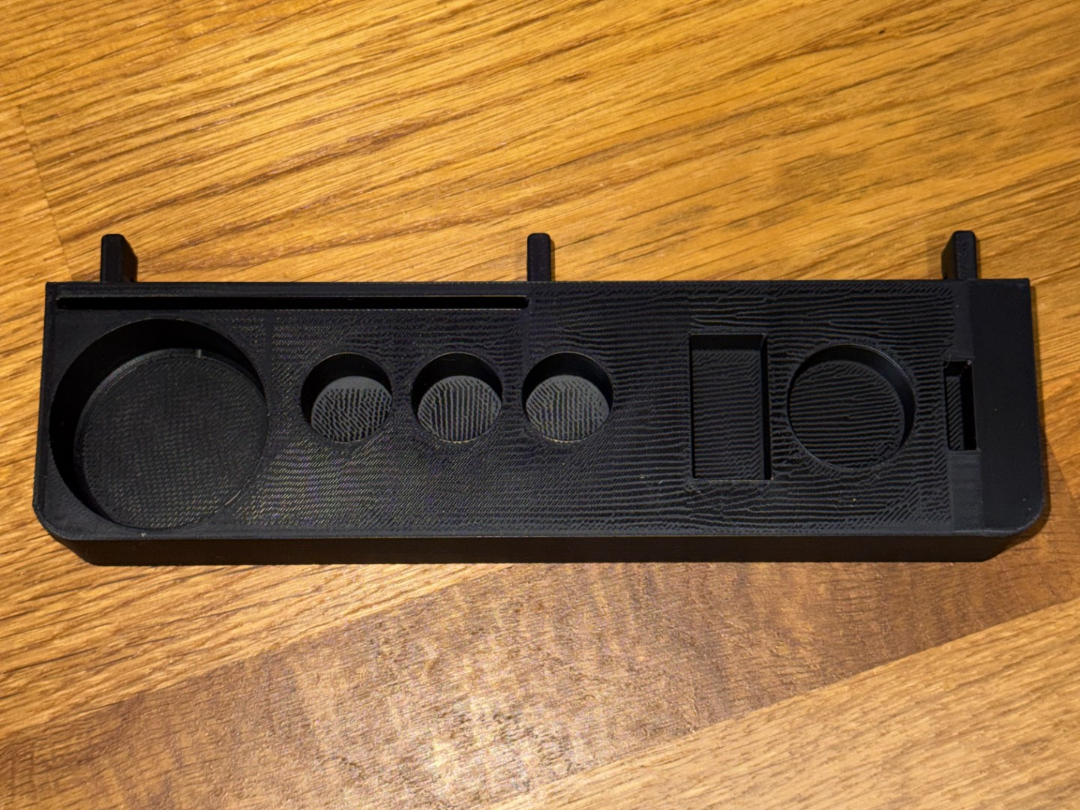 Wowstick 1F+ Ikea Skadis mount