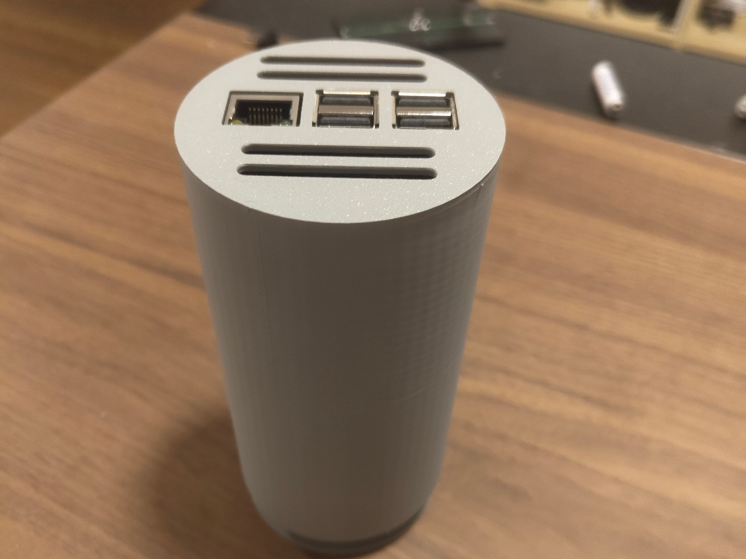 Raspberry pi 3/5 vertical fan case