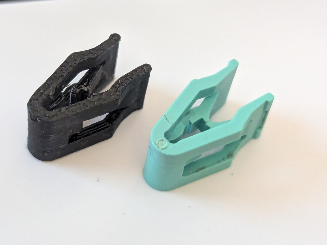 Ford Outer Molding Clip