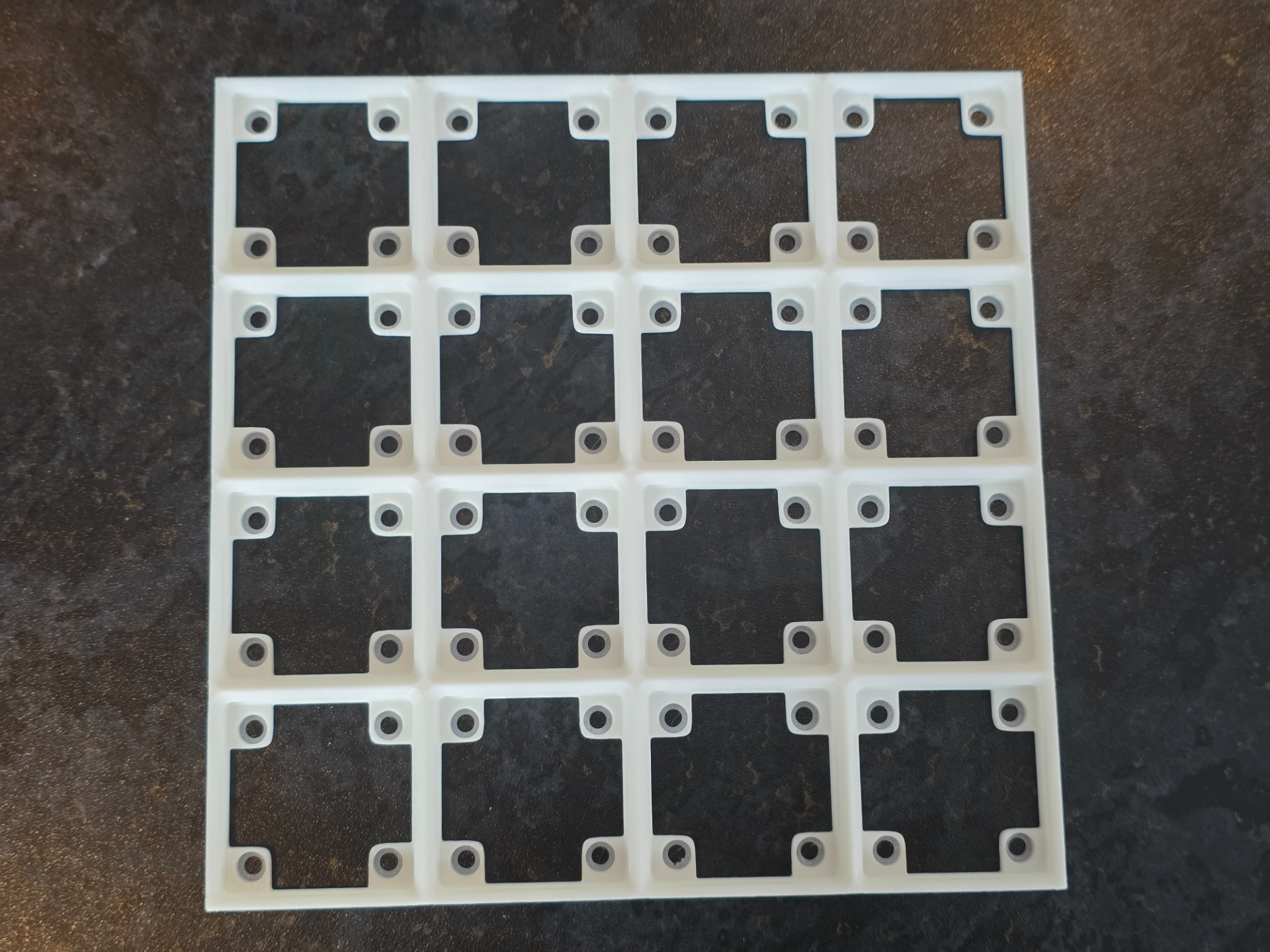 Gridfinity Baseplate 4x4 with magnet holes