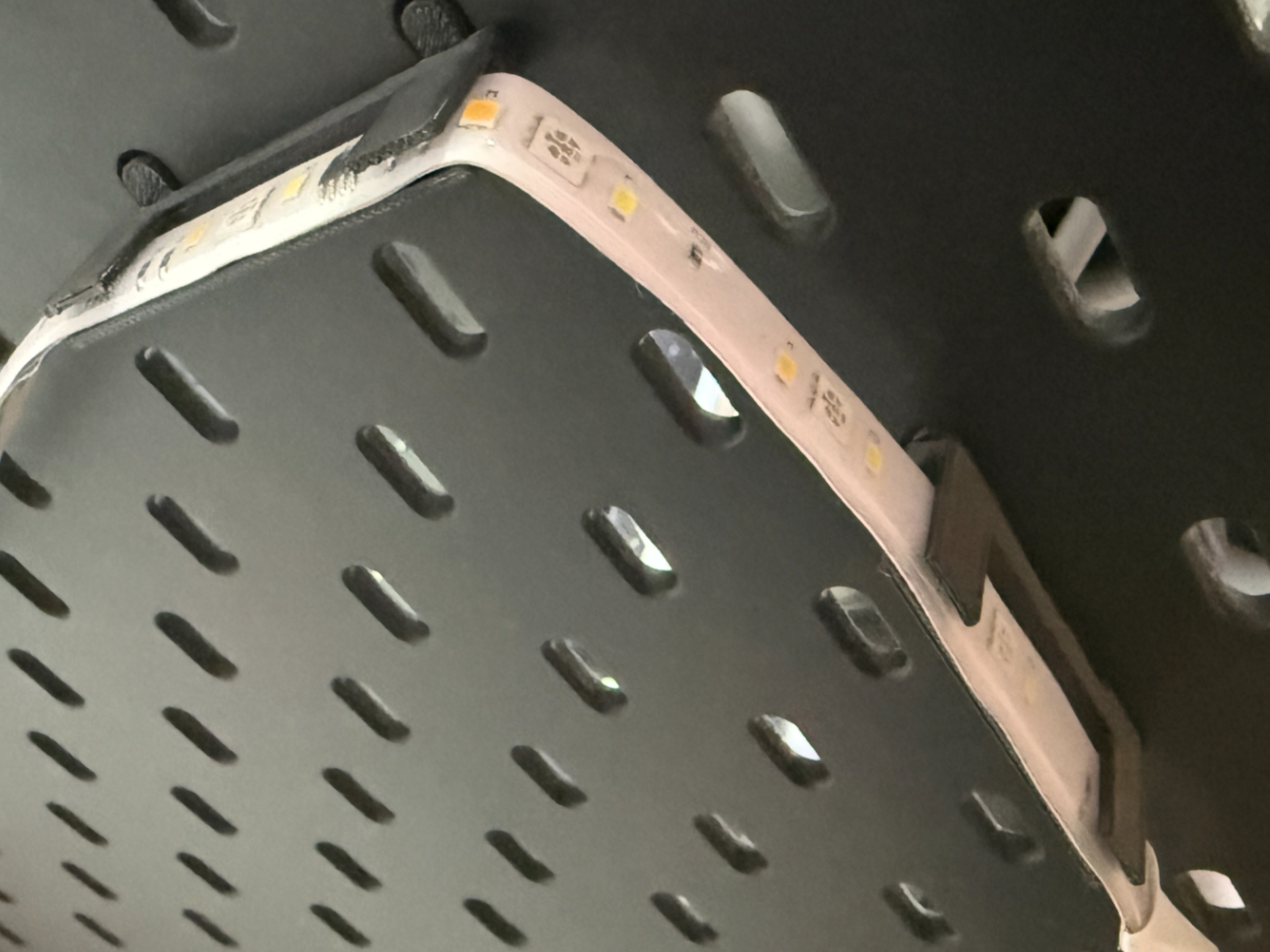 IKEA Skadis LSC LED Strip holder