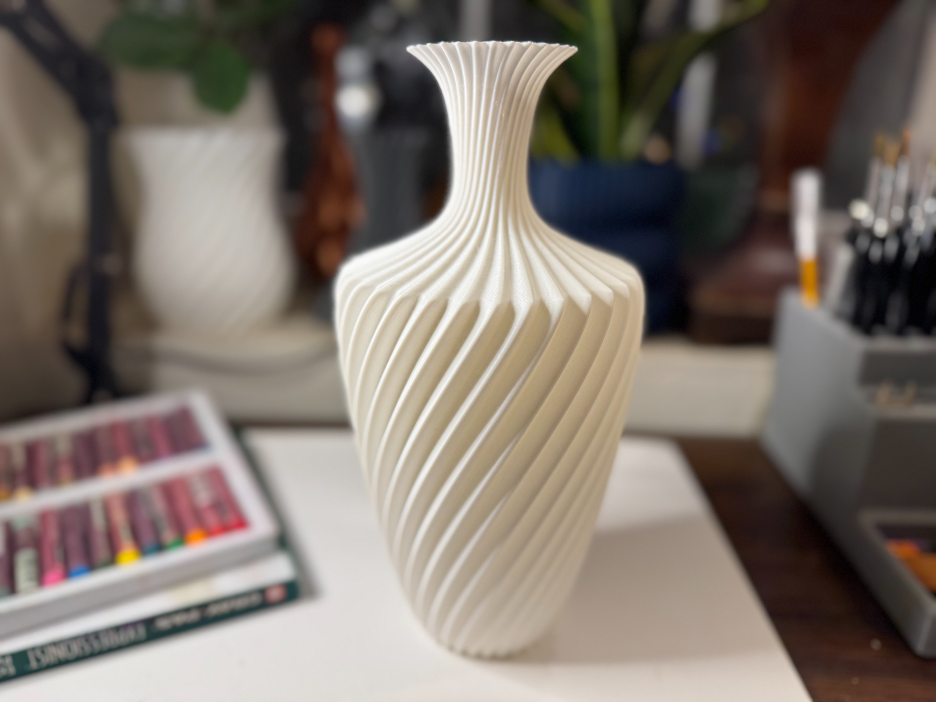 "Alabastron" Contemporary Spiral Vase
