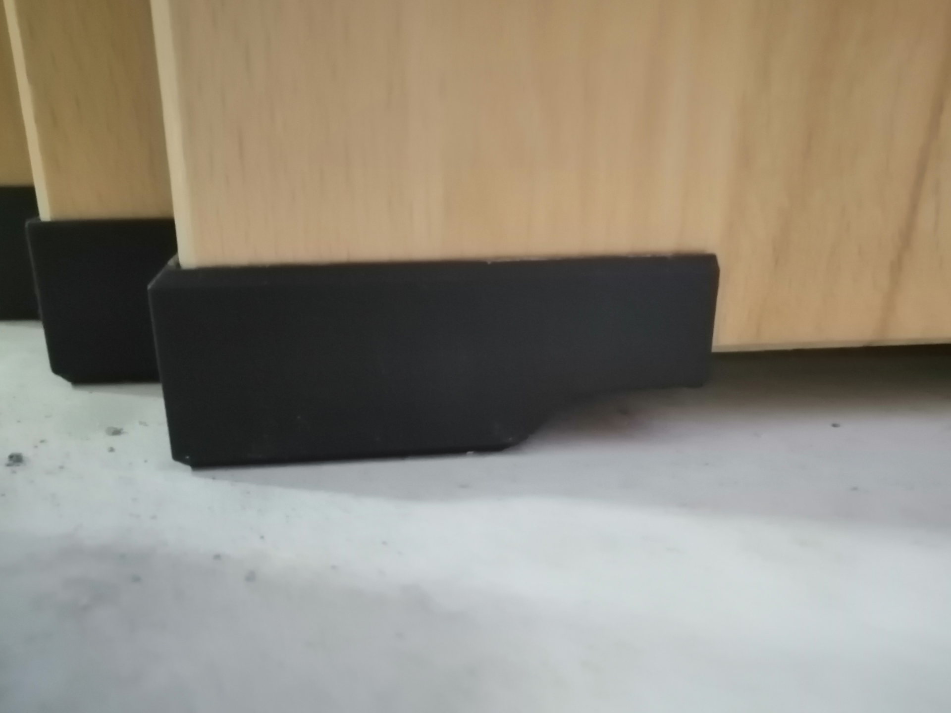 Fuß für Möbel und Regale