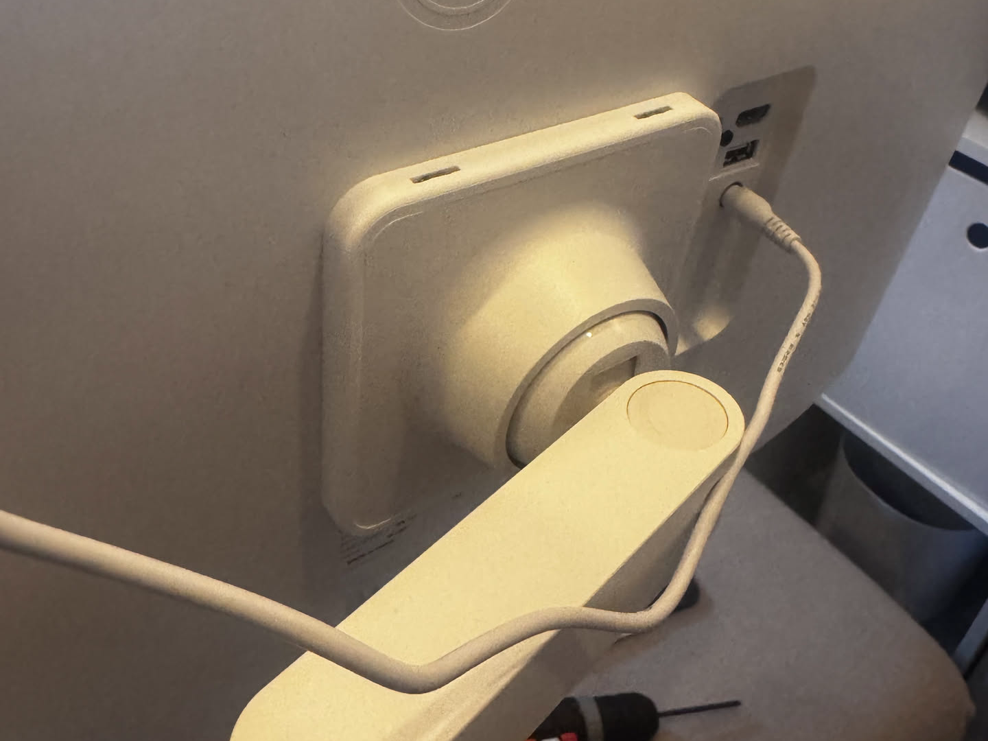 LG Elgonomic Arm Converter VESA100 VESA75