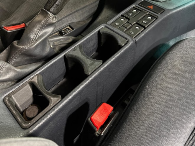 BMW E34 Cupholder