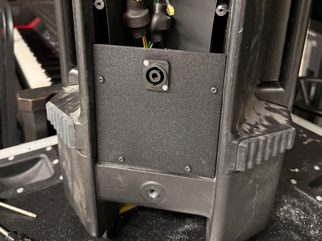 JBL EON 610 Passive/NL4 Conversion Plate