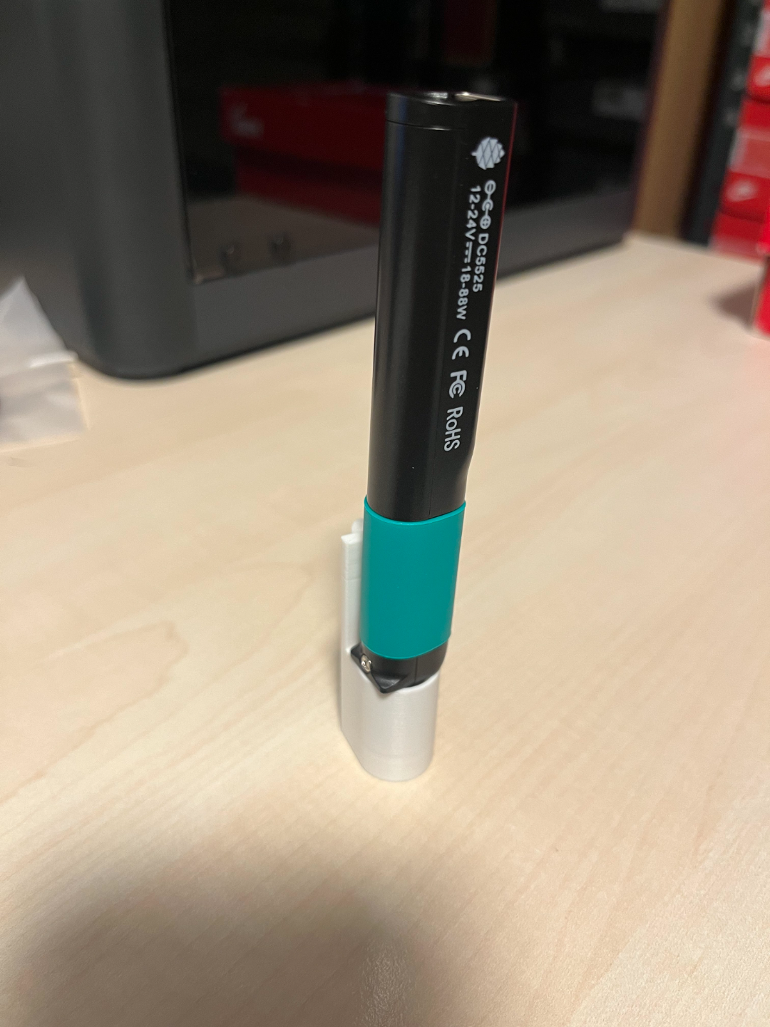 Ikea Skadis Pincecil64 holder
