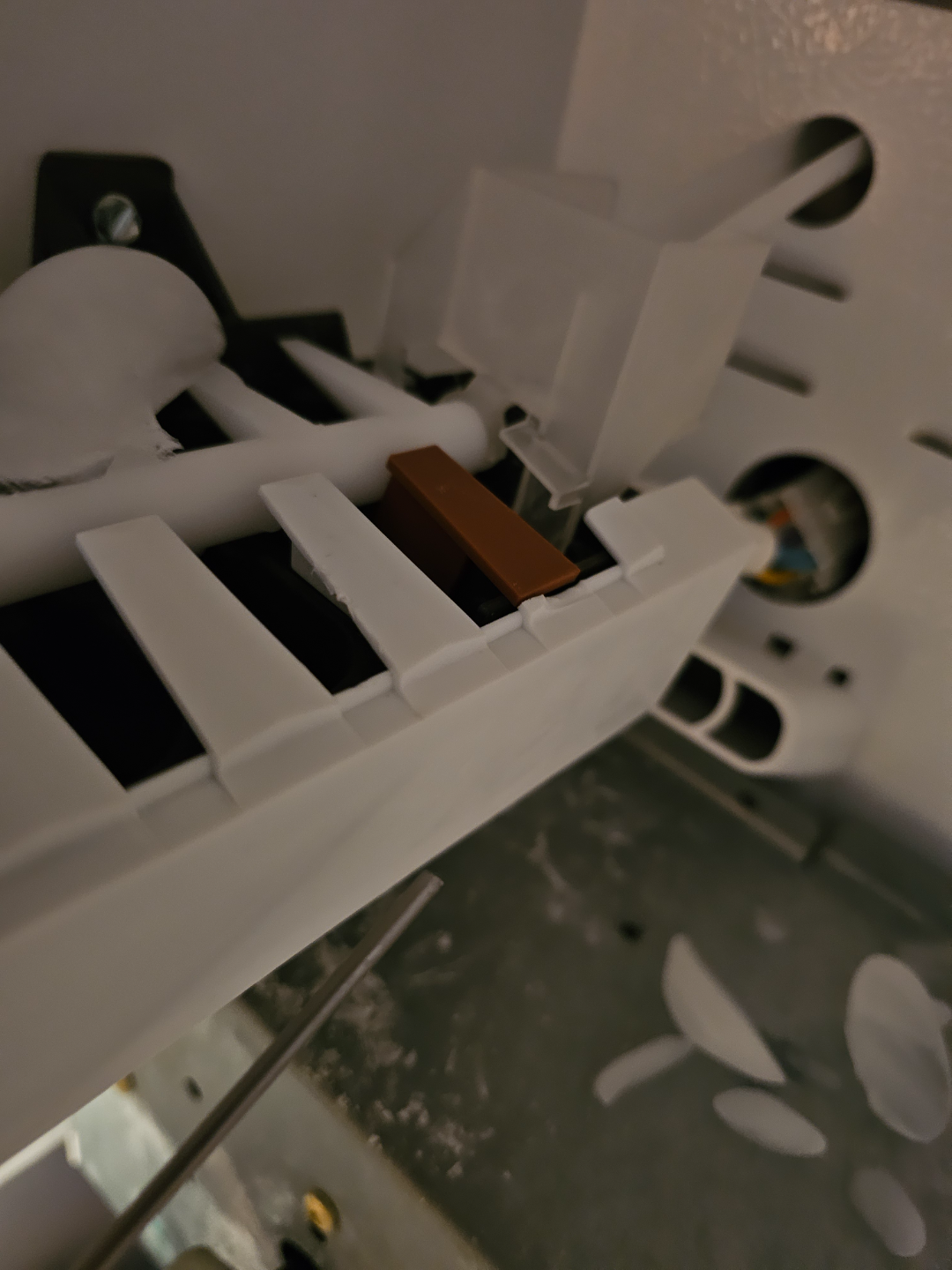 Frigidaire Ice Maker Guide Piece
