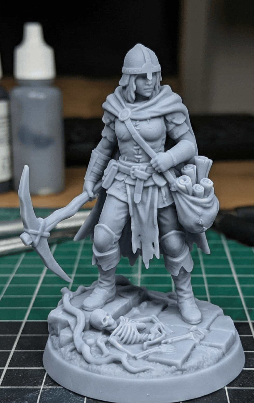 Tomb Delver Rogue & Archaeologist | RPG Miniature