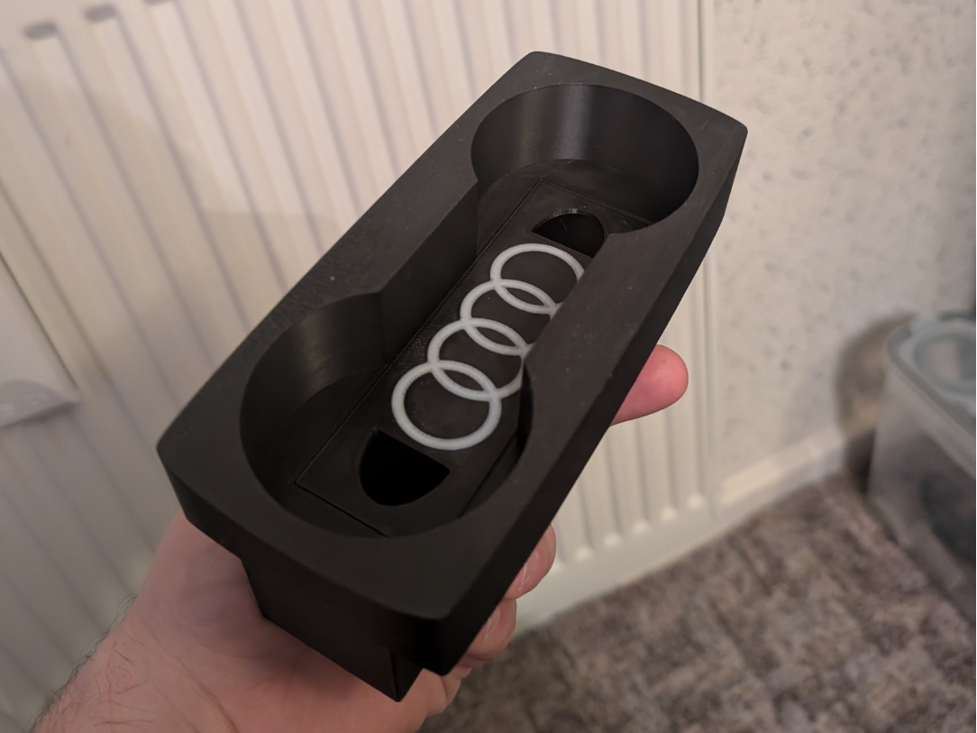 Getränkehalter für Audi A4 B5