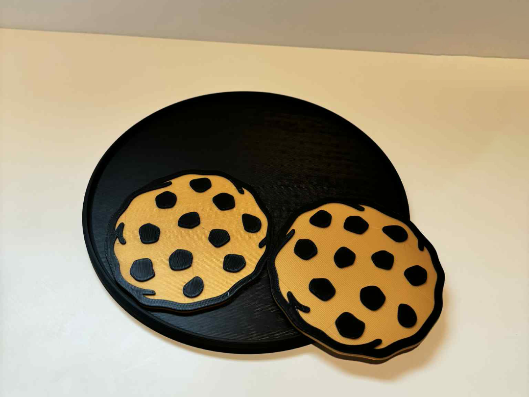 Chocolate chip cookie and large plate