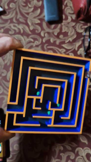 Multi-Color Desktop Maze with Ball