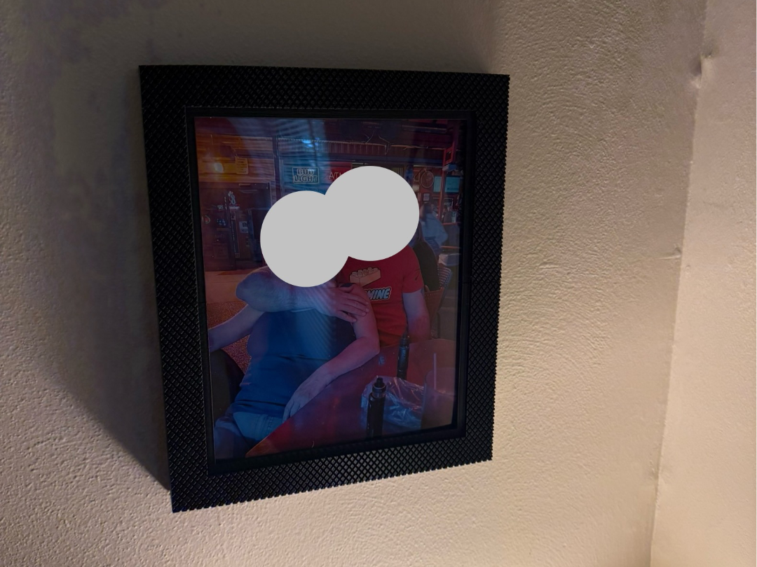 NFDY Easy Hang 8x10 Frame w/Diamond Pattern