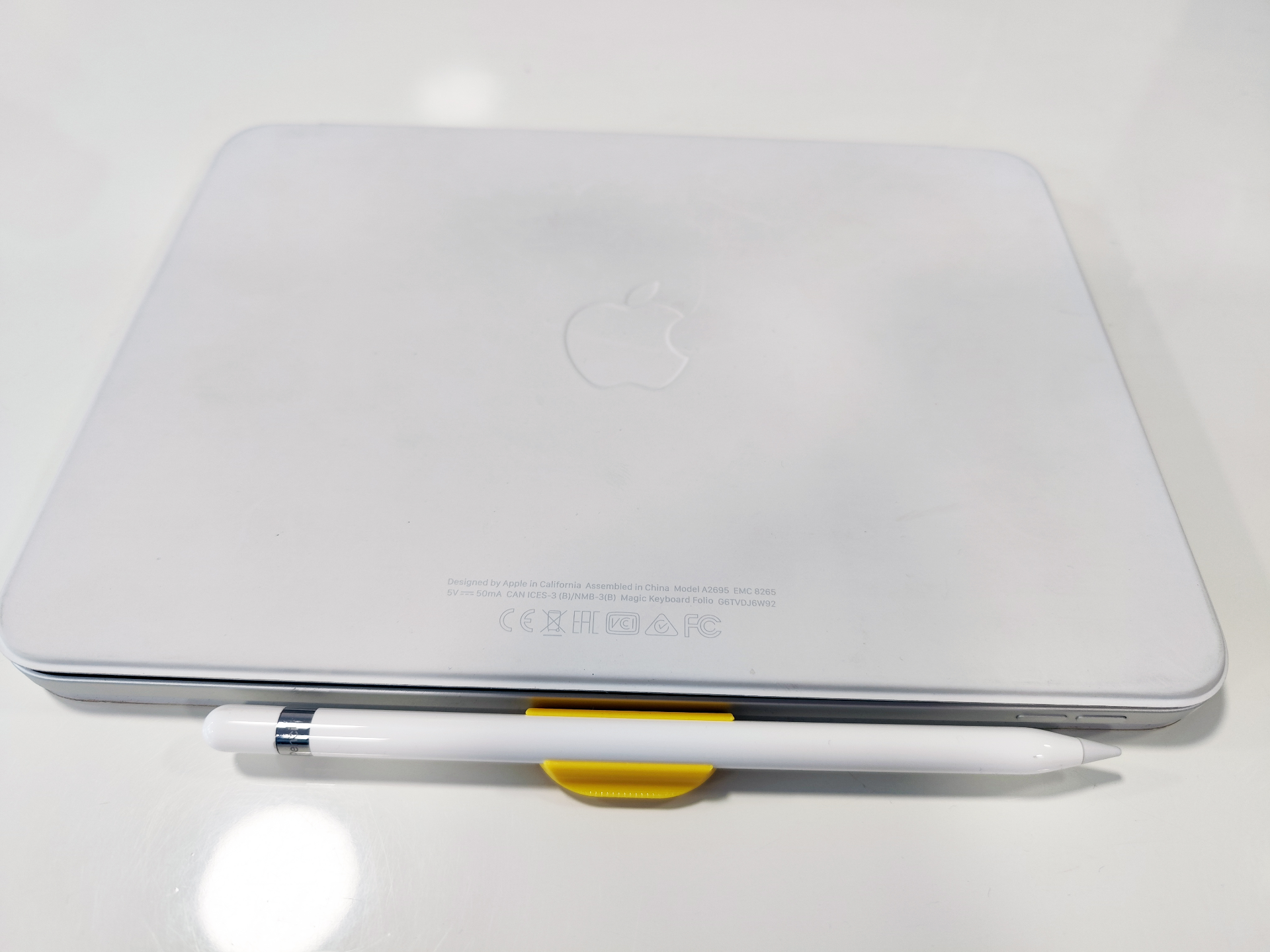 iPencil holder - for Apple Magic Keyboard Folio