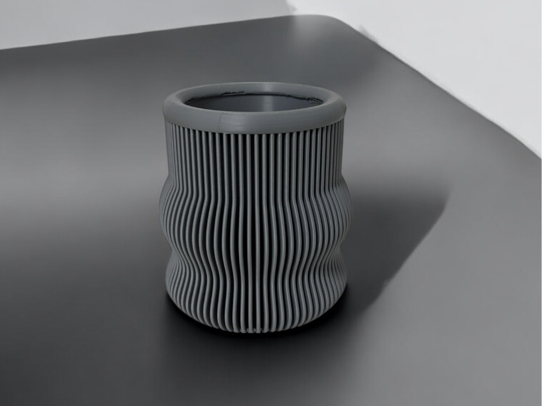 Elegant Geometric Vase – Modern Interior Accent